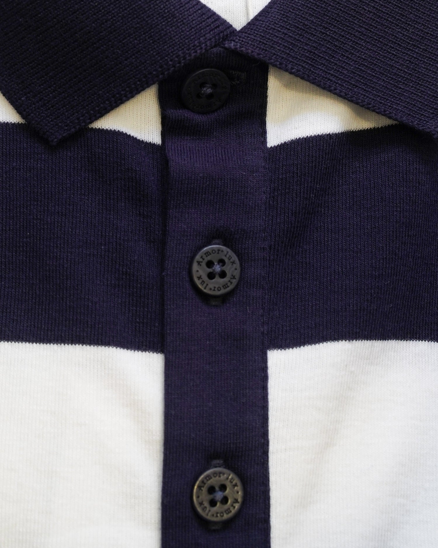 Polos
